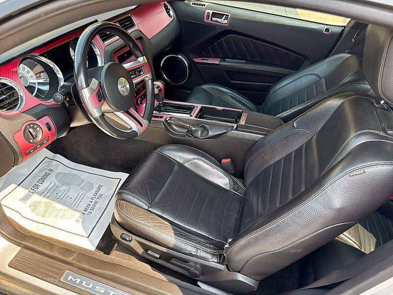 Used 2011 Ford Mustang GT Premium w/ GT Coupe Accessory Pkg 1 RWD image 9