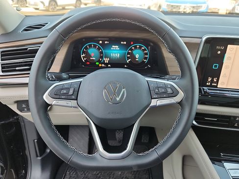 New 2026 Volkswagen Atlas SE image 16