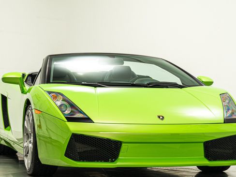 Used 2006 Lamborghini Gallardo Spyder image 3