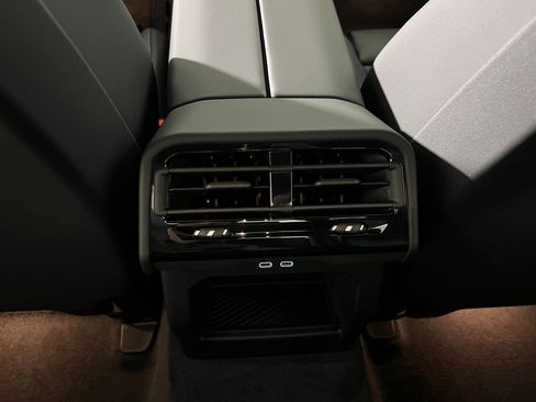 New 2026 BMW 530i xDrive image 34