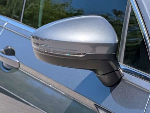 Certified 2023 Volkswagen Tiguan SE image 10