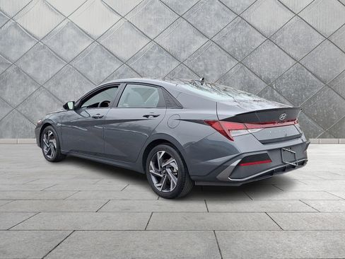 Certified 2025 Hyundai Elantra Sport image 5