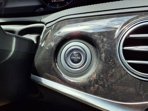 Used 2019 Mercedes-Benz S 63 AMG S 4MATIC Sedan image 13