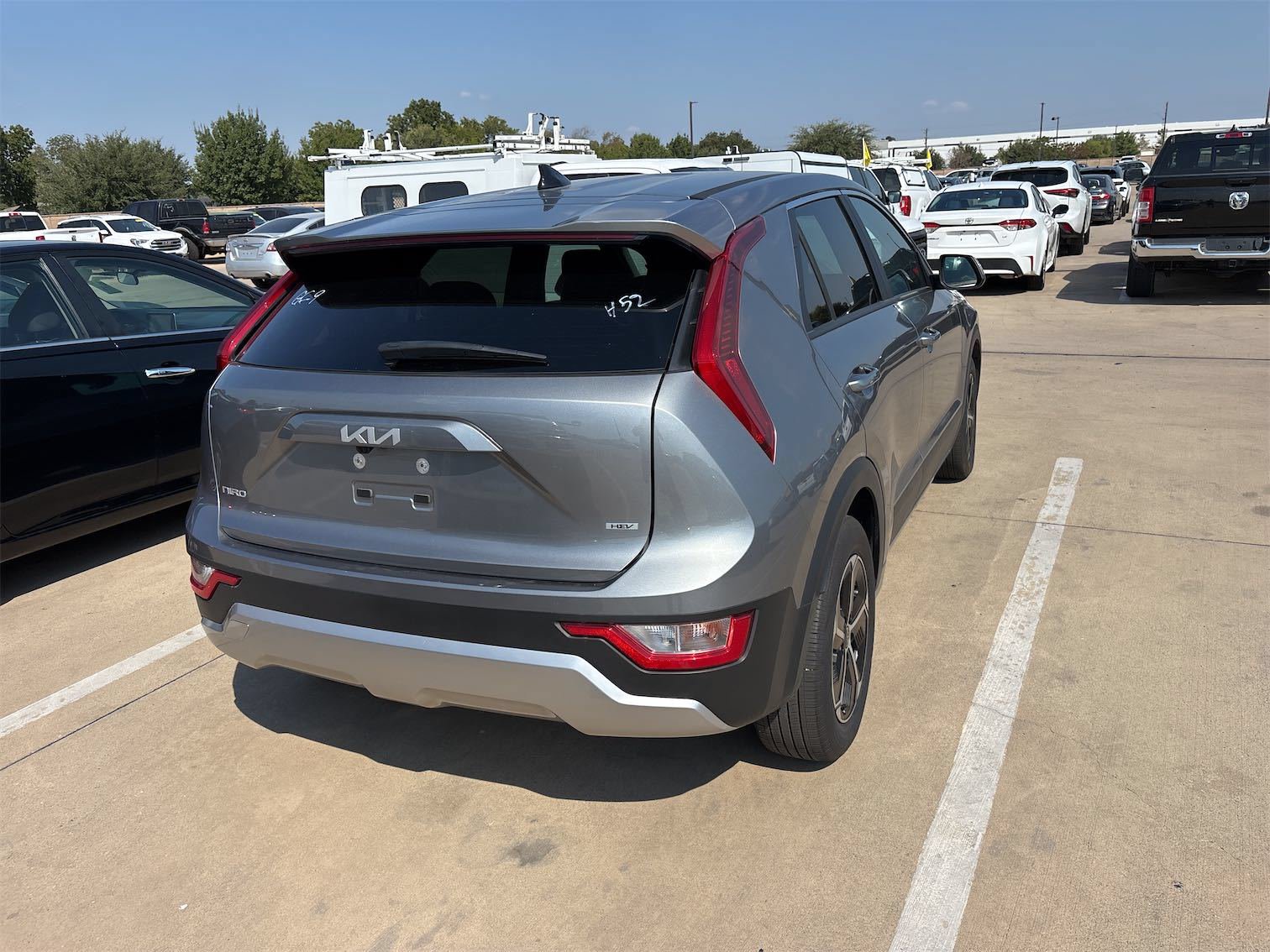 Used 2026 Kia Niro LX FWD image 6