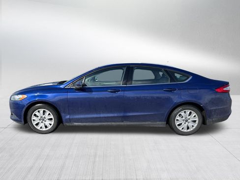 Used 2013 Ford Fusion S image 4