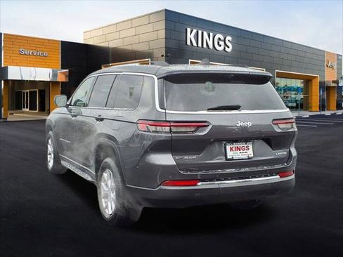 Certified 2022 Jeep Grand Cherokee L Limited w/ Luxury Tech Group II image 4