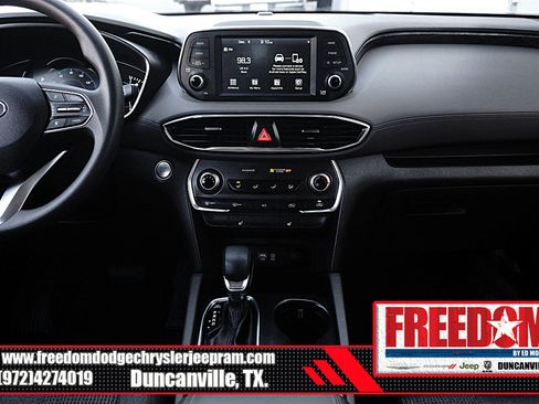 Used 2020 Hyundai Santa Fe SEL image 19