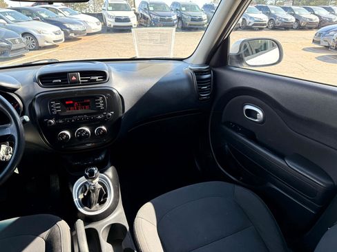 Used 2014 Kia Soul image 25