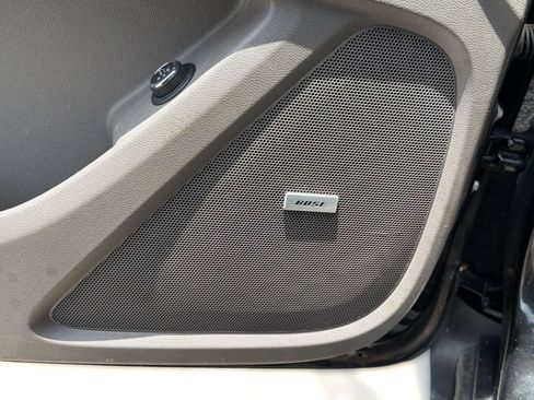 Used 2018 Chevrolet Traverse LT FWD image 23