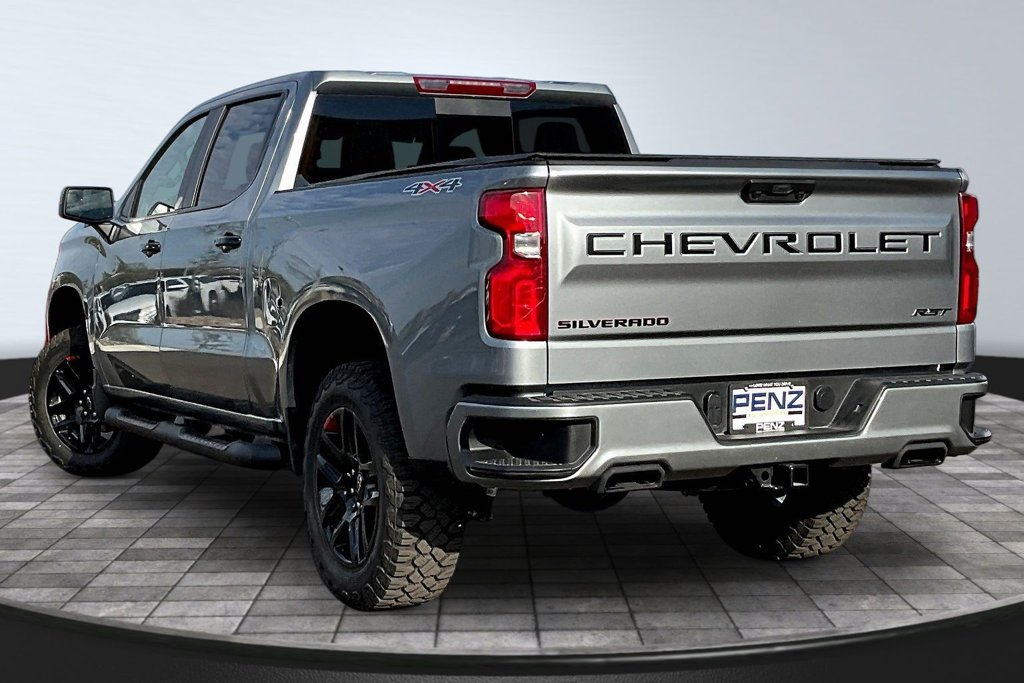 Used 2026 Chevrolet Silverado 1500 RST w/ Redline Edition AWD/4WD image 4