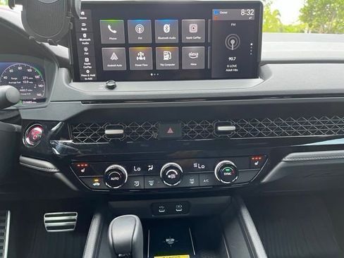 Used 2025 Honda Accord Sport image 17
