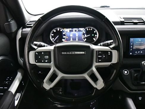 Used 2023 Land Rover Defender 110 X-Dynamic SE image 9