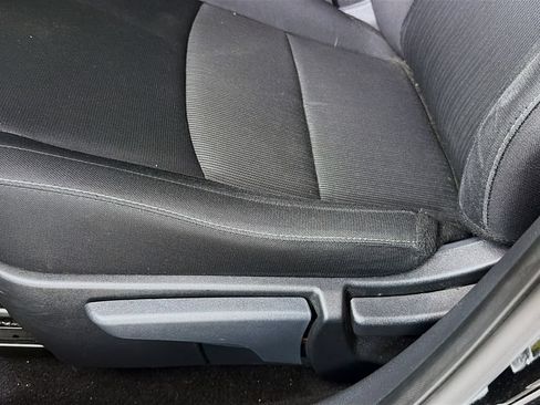 Used 2024 Nissan Sentra SV FWD image 21