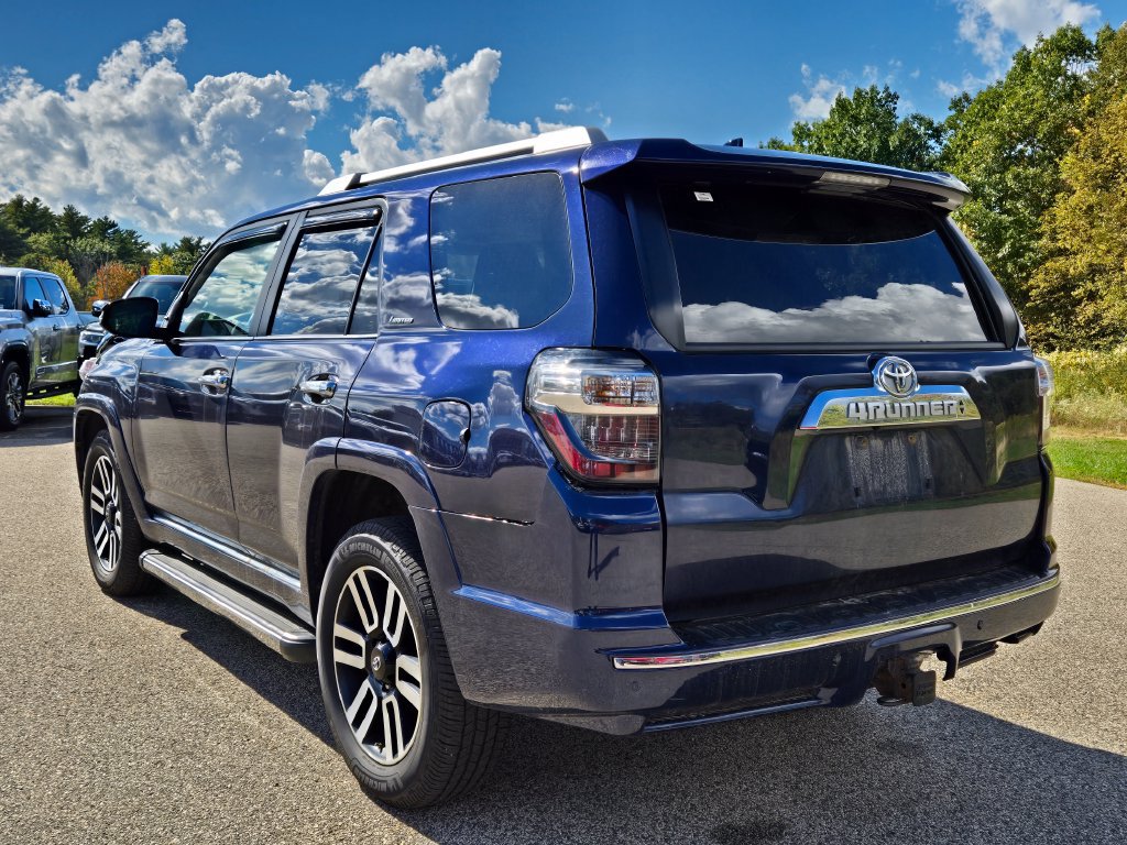 Used 2016 Toyota 4Runner Limited AWD/4WD image 3