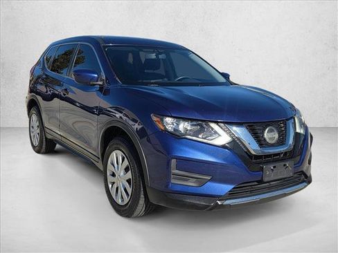 Used 2018 Nissan Rogue S image 3