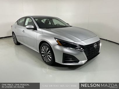 Used 2023 Nissan Altima 2.5 SV