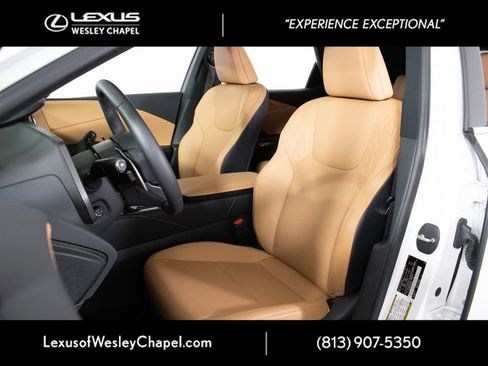 Used 2025 Lexus RX 350 FWD w/ Technology Package image 22