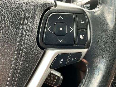 Used 2018 Toyota Highlander Limited Platinum image 17