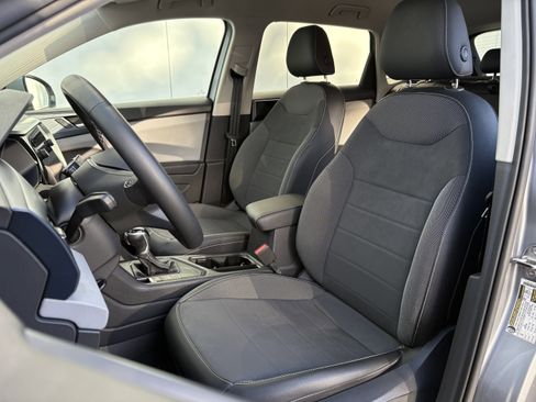 Used 2022 Volkswagen Taos SE image 10