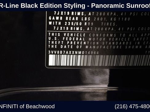 Used 2022 Volkswagen Tiguan SE R-Line image 41