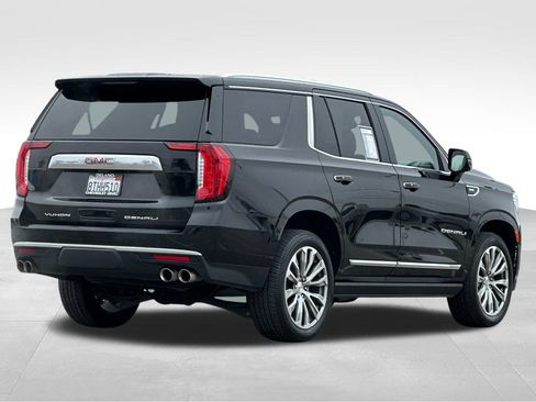 Used 2021 GMC Yukon Denali w/ Denali Premium Package image 5