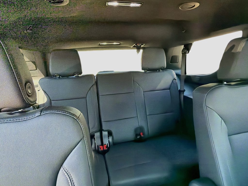 Used 2026 Chevrolet Tahoe LT w/ Comfort Package AWD/4WD image 28