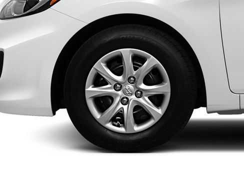 Used 2013 Hyundai Accent SE FWD image 10