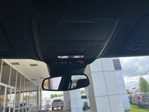 Used 2024 GMC Acadia Elevation w/ Luxury Package image 20