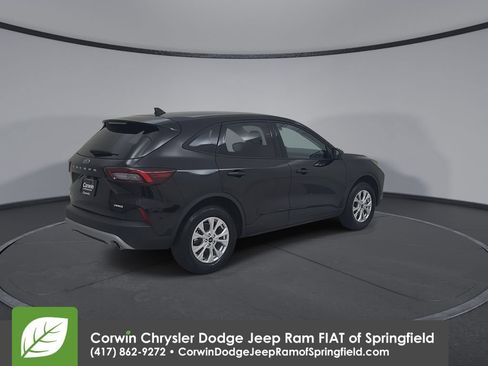Used 2025 Ford Escape Active AWD/4WD image 15