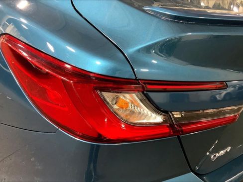 Used 2025 Toyota Camry SE FWD image 29