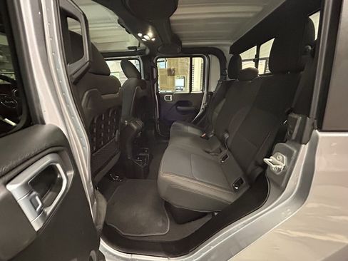 Used 2020 Jeep Gladiator Rubicon w/ Dual Top Group image 52