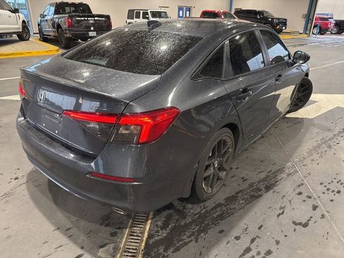 Used 2023 Honda Civic Sport image 9