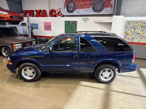 Used 2002 Chevrolet Blazer LS w/ Preferred Equipment Group image 92