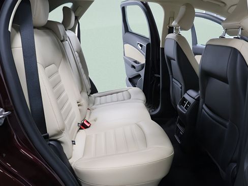 Used 2024 Ford Edge SEL w/ Convenience Package AWD/4WD image 29