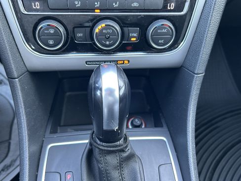 Used 2016 Volkswagen Passat 1.8T S image 34