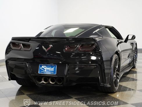 Used 2015 Chevrolet Corvette Stingray Coupe RWD image 12