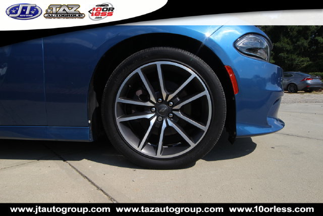 Used 2020 Dodge Charger R/T w/ Plus Group RWD image 9