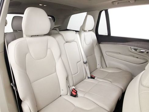 Used 2023 Volvo XC90 B6 Plus w/ Protection Package Premier AWD/4WD image 22