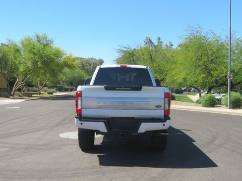 Used 2019 Ford F250 Platinum w/ Platinum Ultimate Package AWD/4WD image 12