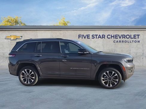 Used 2023 Jeep Grand Cherokee Overland AWD/4WD image 9