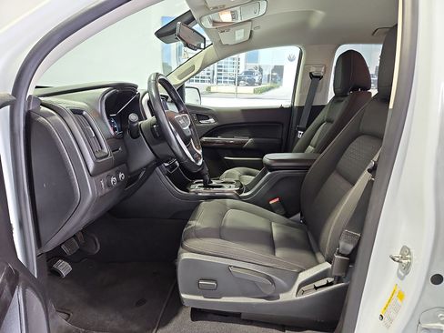 Used 2019 GMC Canyon SLE w/ Driver Alert Package AWD/4WD image 16