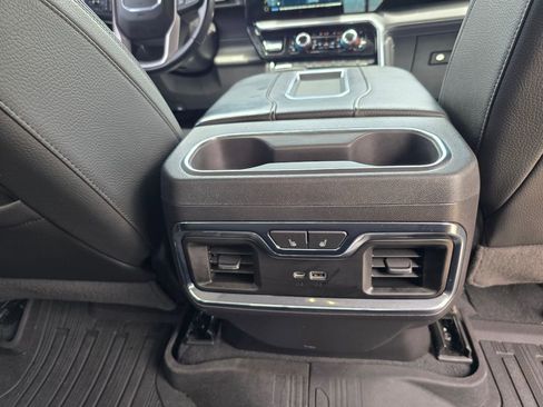 Used 2022 GMC Sierra 1500 Denali AWD/4WD image 40