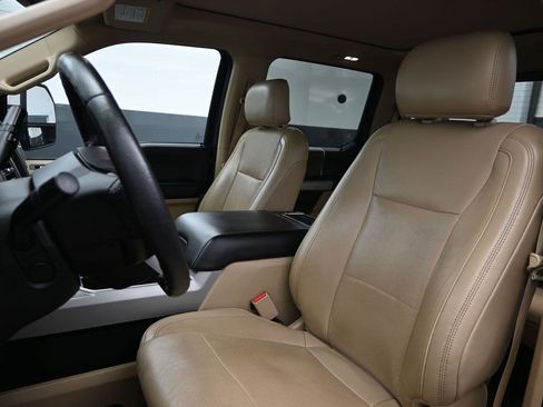 Used 2017 Ford F250 Lariat w/ Lariat Ultimate Package image 16