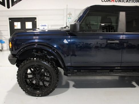 Used 2021 Ford Bronco Black Diamond w/ Sasquatch Package AWD/4WD image 12