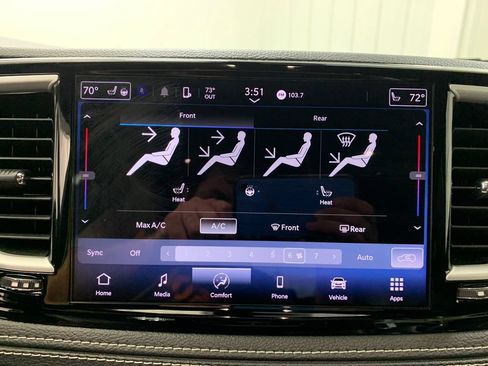 Used 2021 Chrysler Pacifica Touring-L w/ S Appearance Package AWD/4WD image 30