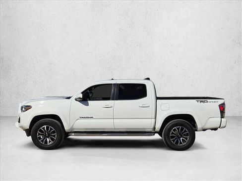 Used 2022 Toyota Tacoma TRD Sport w/ TRD Premium Sport Package image 8