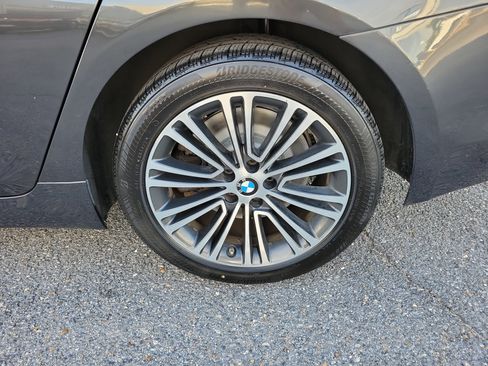 Used 2018 BMW 540i xDrive image 26
