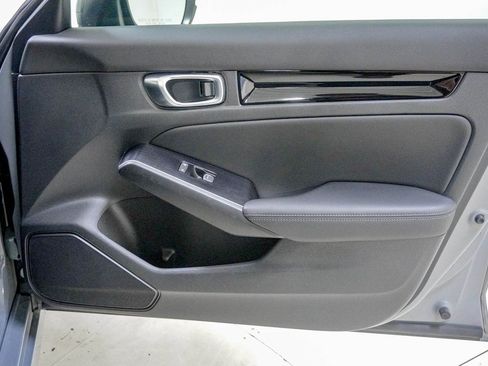 Used 2025 Honda Civic Sport Touring image 31