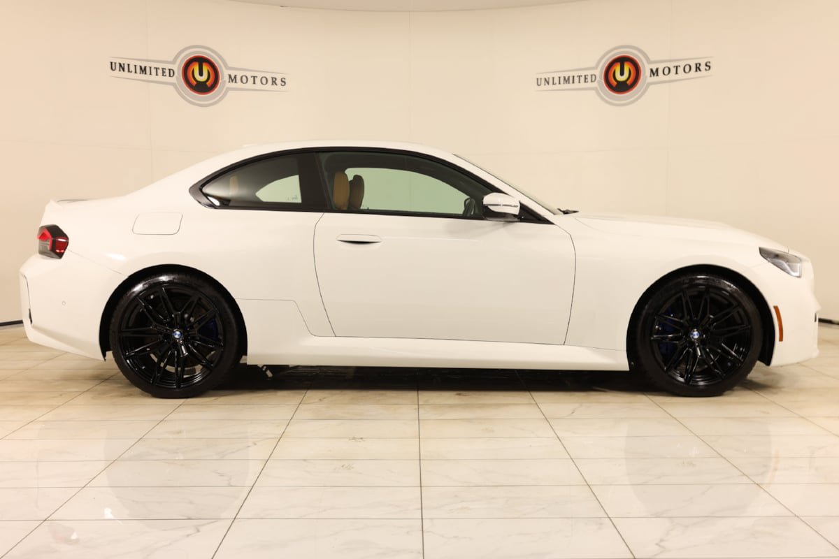 Used 2024 BMW M2 w/ Lighting Package RWD image 2