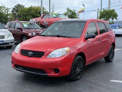 Used 2007 Toyota Matrix FWD image 1